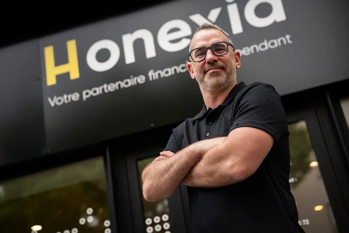 Honexia Shooting Bureau Valence-6